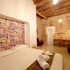 Santa Manna, Vecchia Appartamento Bari